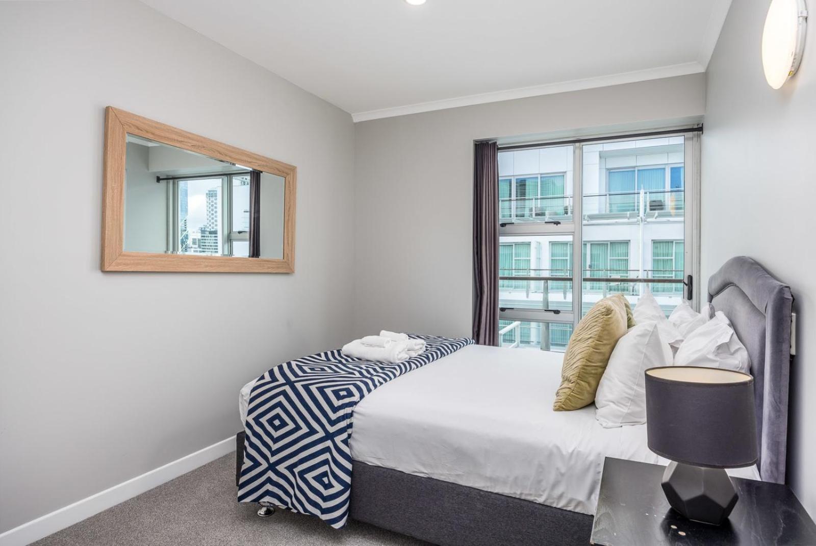 Beautiful Renovated 2 X Bdrm,Perfect Location Apartment Auckland Exterior photo