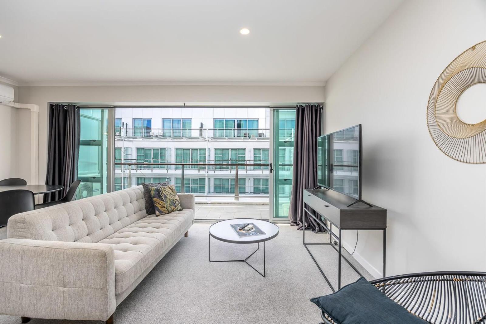 Beautiful Renovated 2 X Bdrm,Perfect Location Apartment Auckland Exterior photo